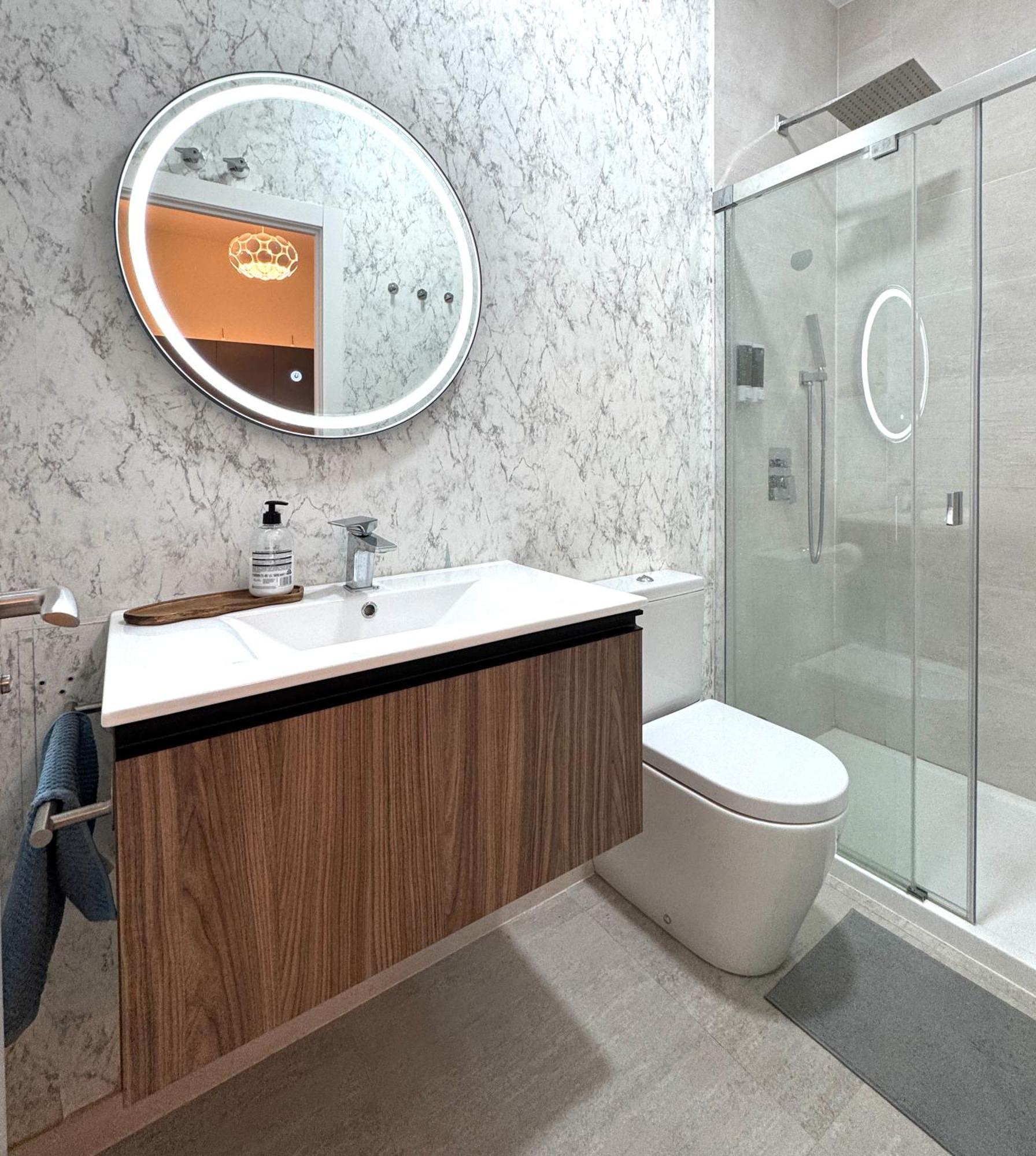 Luxury Suite Wifi Ac Servicios En La Puerta Madrid Exterior foto